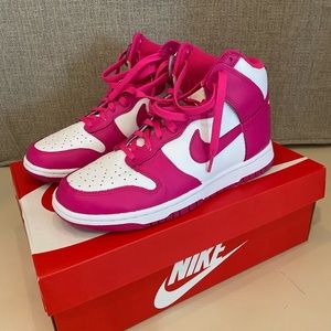 Nike Women’s “Dunk High” high tops Pink Prime sz 9